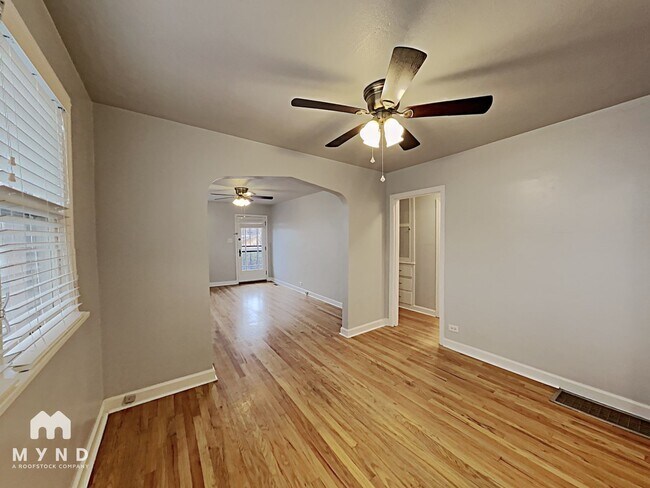 Foto del edificio - 3359 N Federal Blvd
