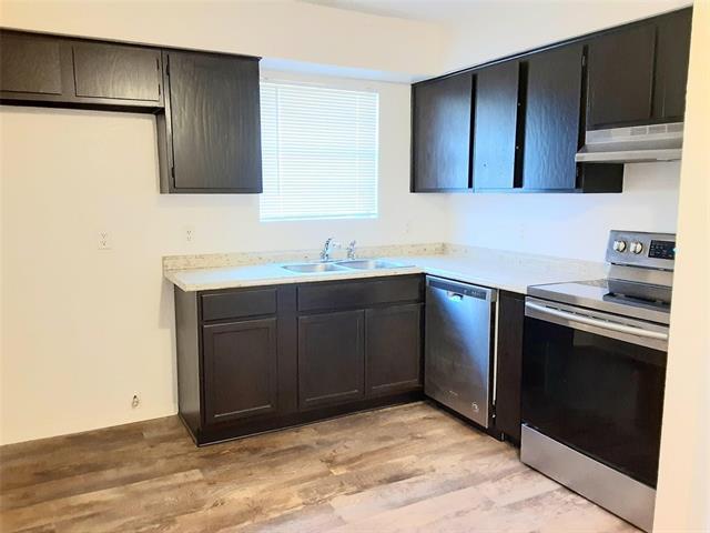Foto del edificio - 800 NW Summercrest Blvd