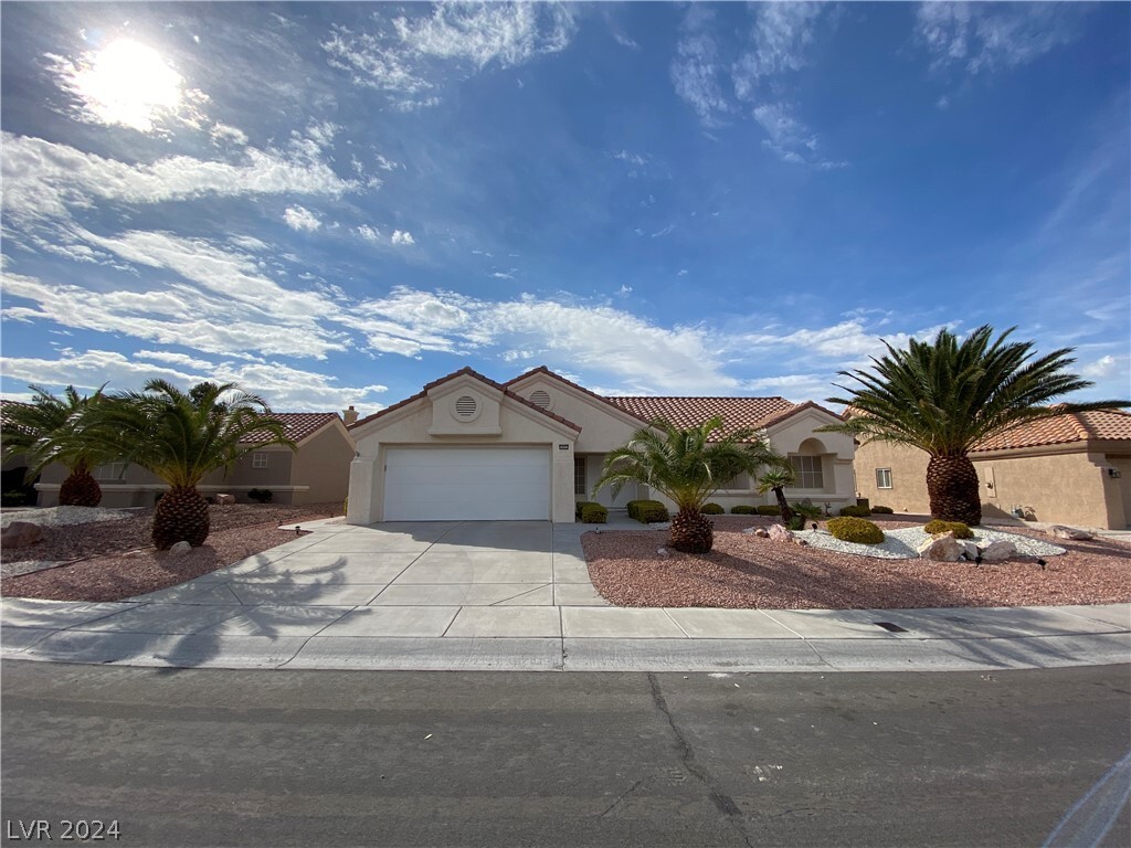 Primary Photo - 3001 Hawksdale Dr