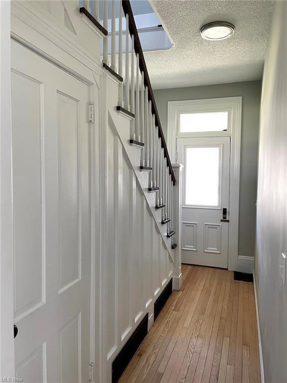 Building Photo - 208 N Hambden St