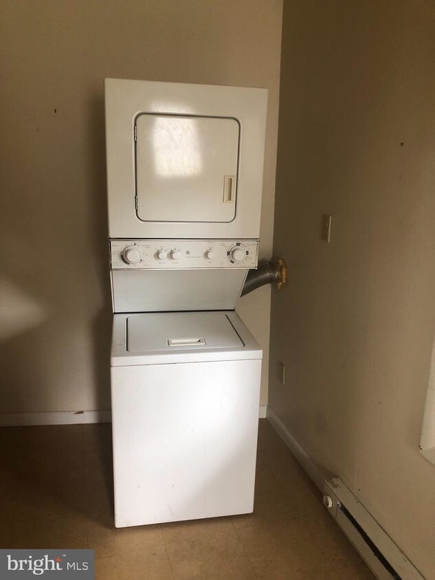 Foto principal - 106 S Governors Ave