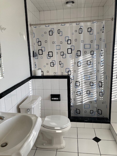 Foto del edificio - 2540 Fremont St