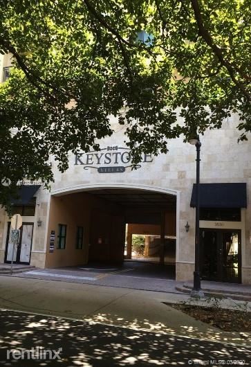 Foto del edificio - 1 br, 1 bath  - 3530 SW 22nd St