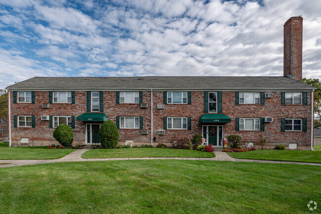 Building Photo - Valley Park Estates