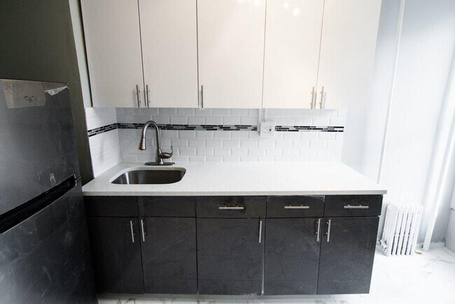 Foto del edificio - 912 Gates Ave