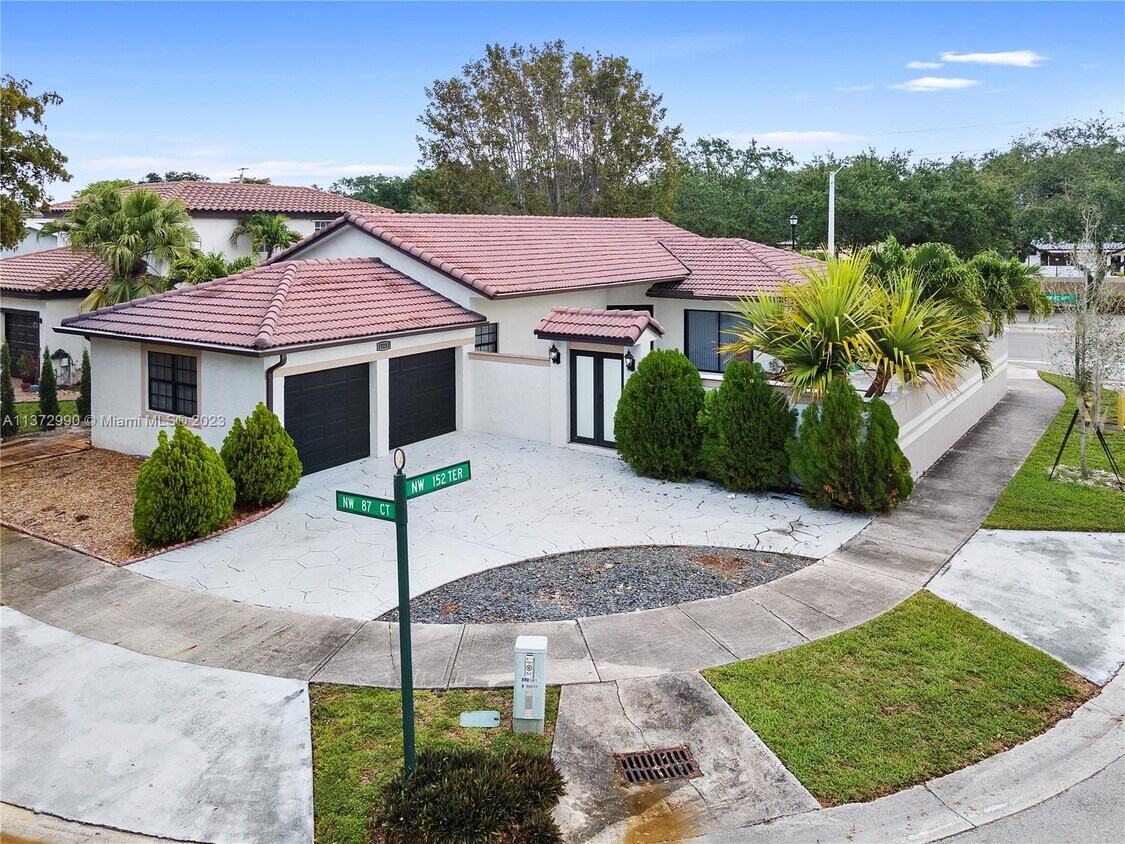 15233 NW 87th Ct, Hialeah, FL 33018 House Rental in Hialeah, FL