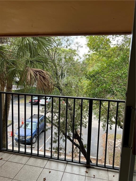 Foto del edificio - 10773 Cleary Blvd