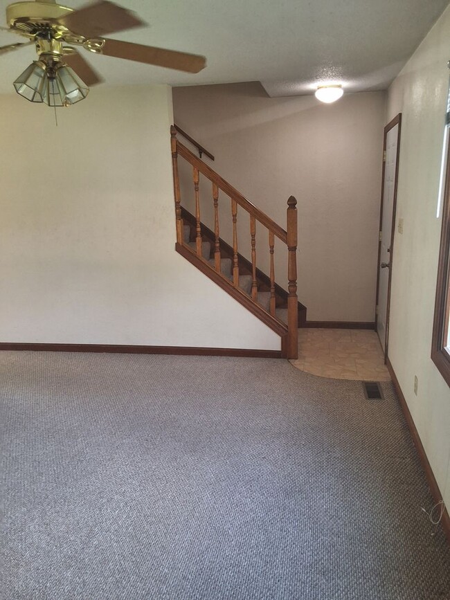 Building Photo - 4816 Pershing Ave