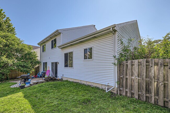 Building Photo - 34257 Trillium Way
