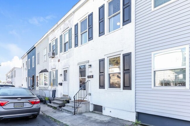 Foto del edificio - 551 Summit St