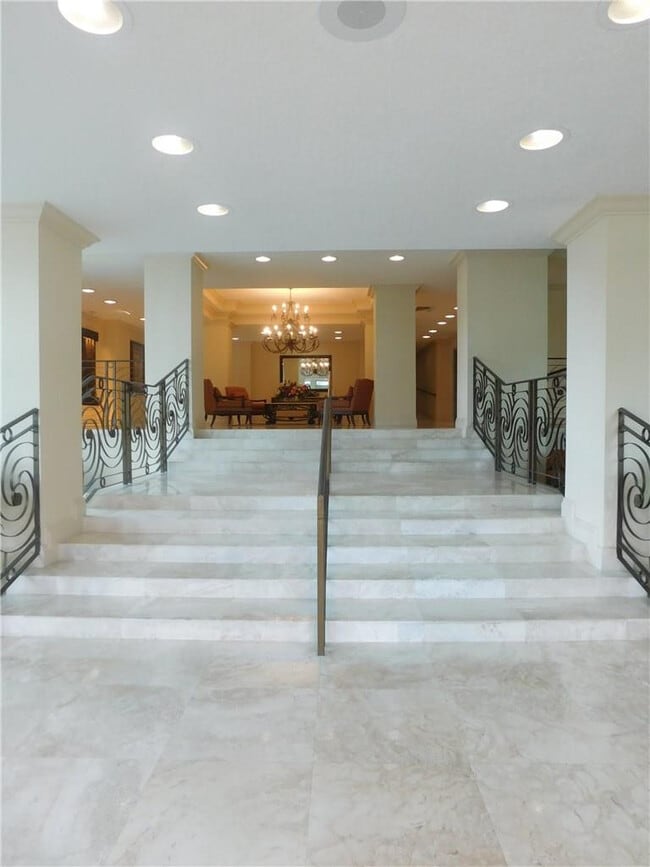 Building Photo - 1620 S Ocean Blvd