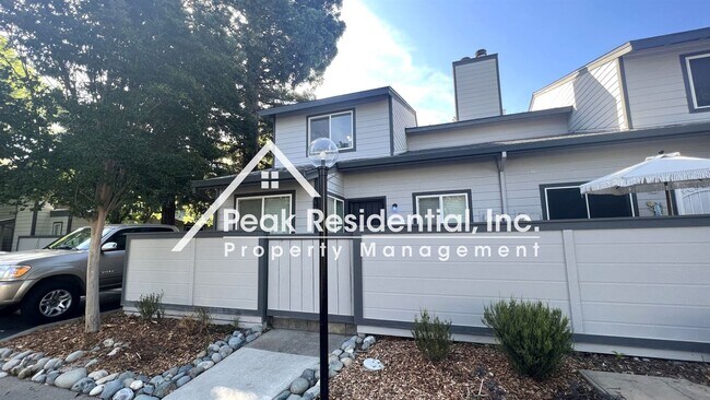 Foto del edificio - 3 br, 2.5 bath House - 6334 Slippery Creek Ln