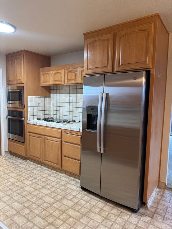 Building Photo - 370 Wright Ave