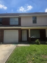 Building Photo - 12411 Urban Dale Ct