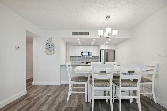 Foto del edificio - 450 S Gulfview Blvd