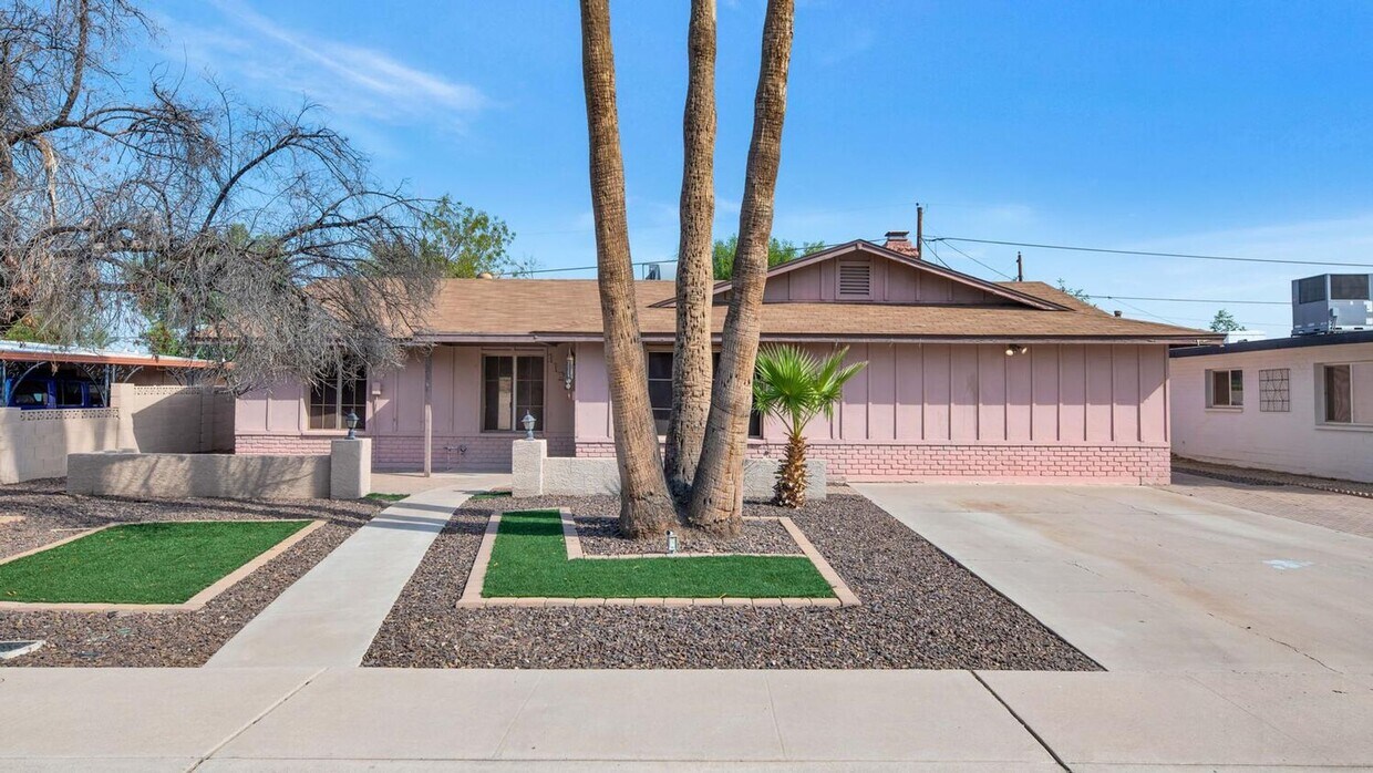 Foto principal - 1128 E Broadmor Dr