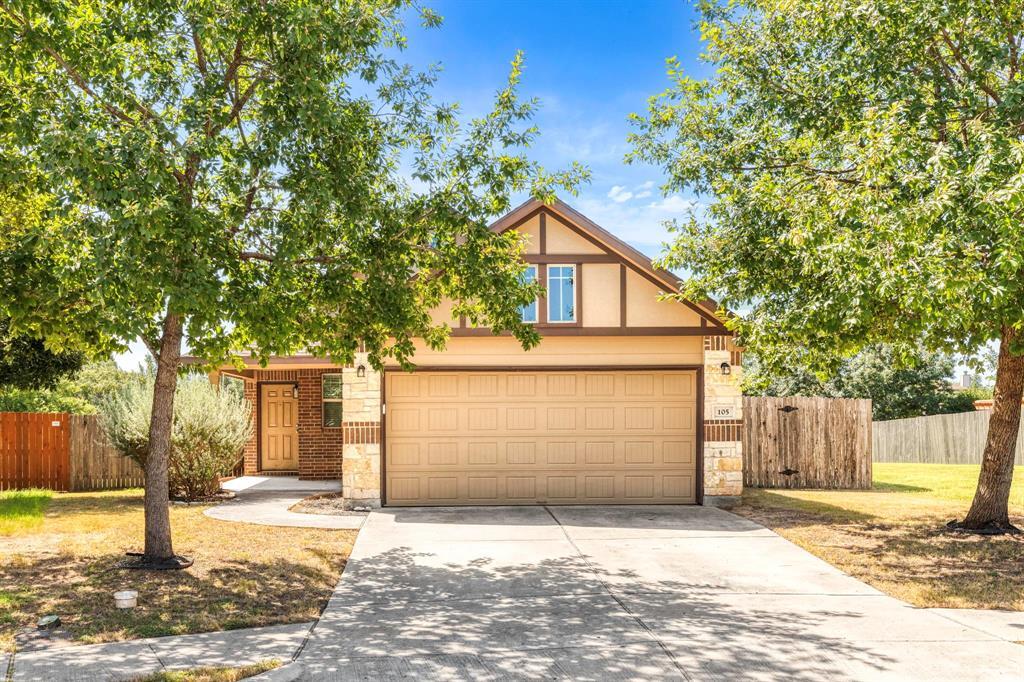 Foto principal - 105 Rock Bluff Ln