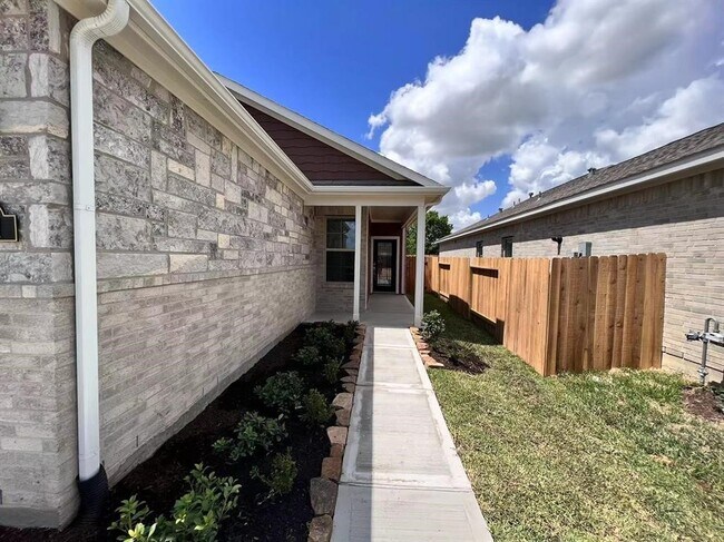 Building Photo - 23111 True Fortune Dr