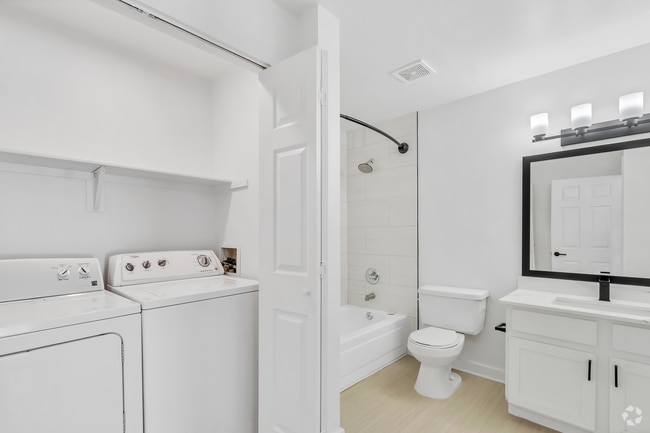 Building Photo - Residences at Bear Creek