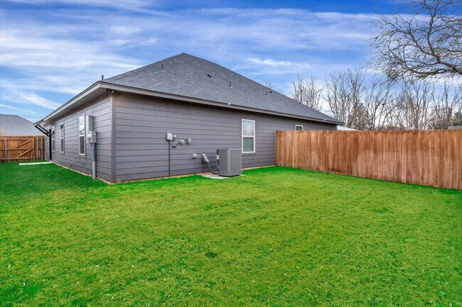 Foto del edificio - 405 Lake View St