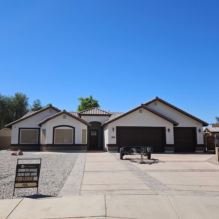 Primary Photo - Custom Pool Home for Rent