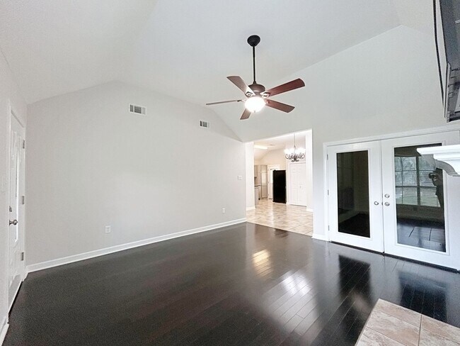 Foto del edificio - 3 Bedroom House in High Point Subdivision