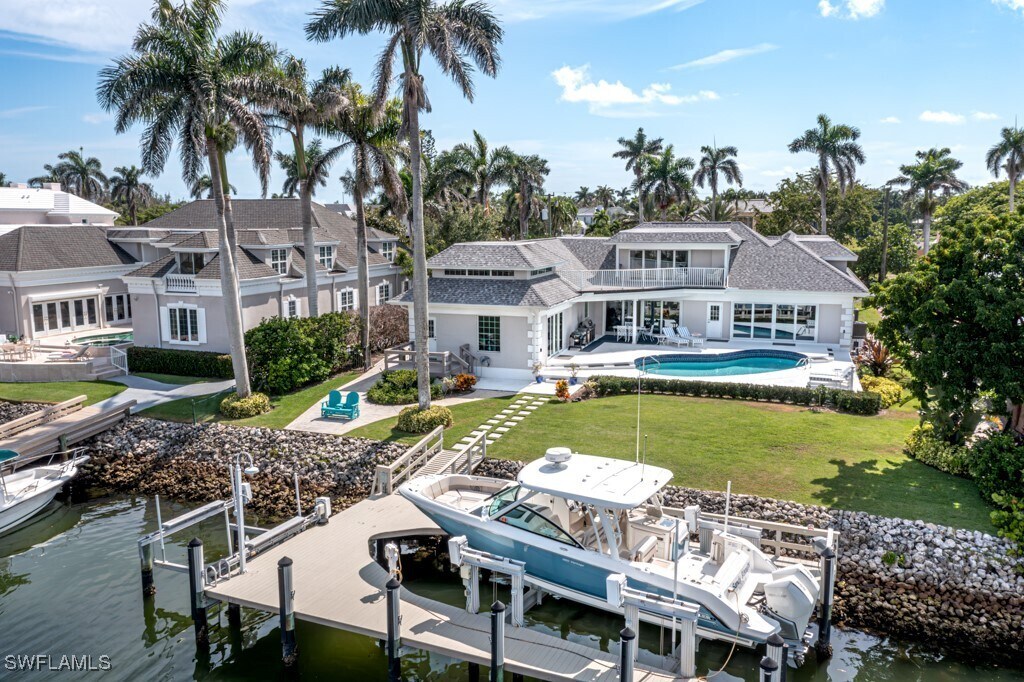 Foto principal - 3135 Fort Charles Dr
