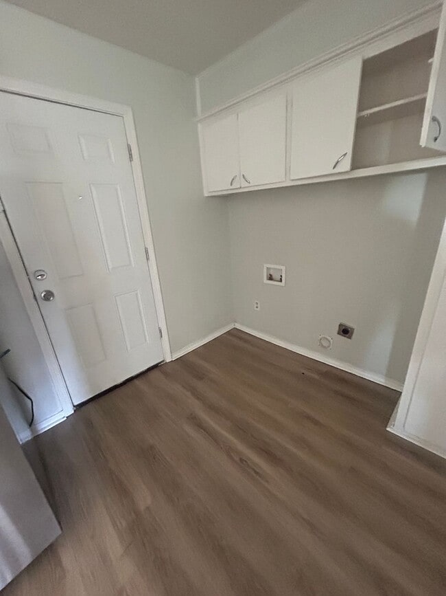 Building Photo - 1618 58th St