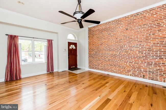 Building Photo - 2205 E Baltimore St