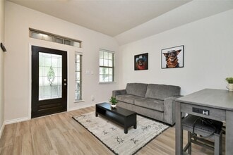 Building Photo - 22 Wood Drake Place