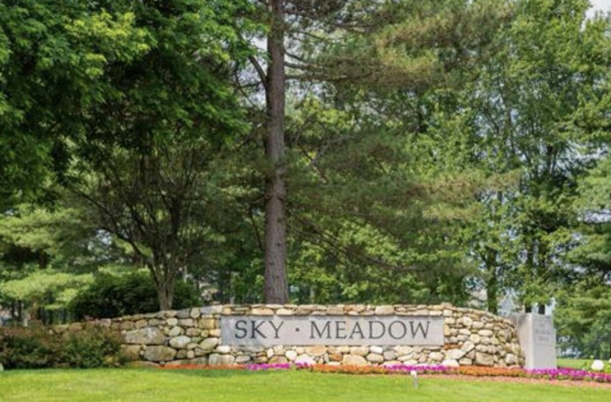 Sky Meadow property main entrance - 6 Goldfinch Ln