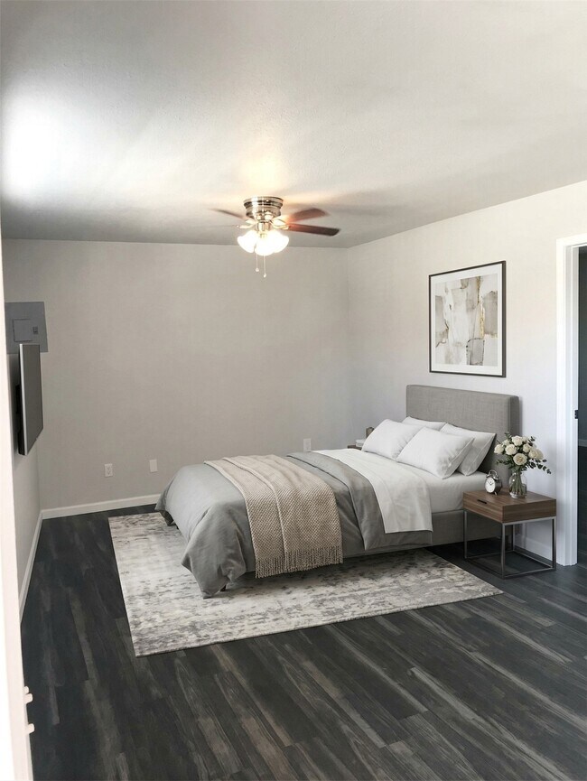 Foto del edificio - 1020 N Main St