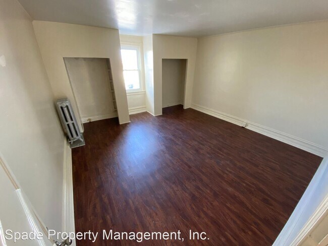 Building Photo - 5 br, 1.5 bath House - 745 St. John St.