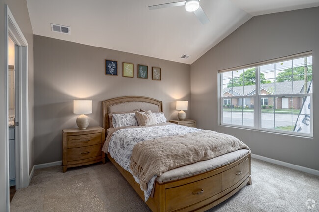 2BR, 2BA - 1,100SF - Primary Bedroom - Brookwood Estates of Taylor