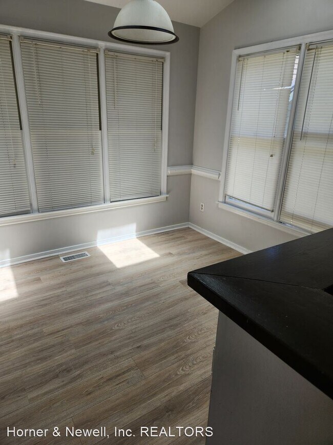 Foto del edificio - 3 br, 2.5 bath House - 5909 Acorn Ridge Court