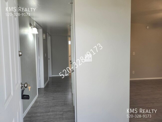 Foto del edificio - 6814 E Barrow St