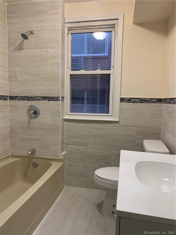 Building Photo - 141 Barker St