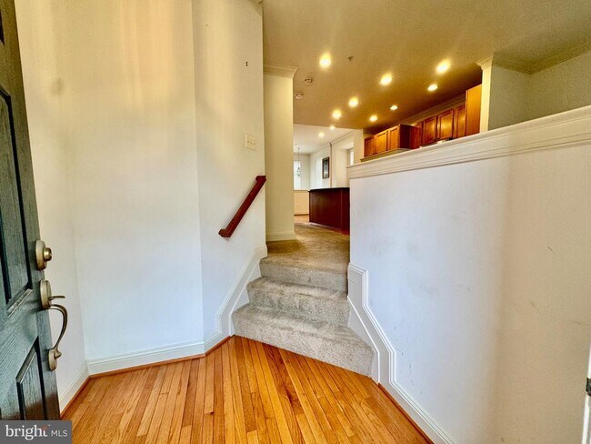 Foto del edificio - 23517 Gardenside Pl