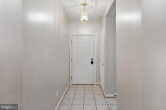 Building Photo - 1024 Leeward Way