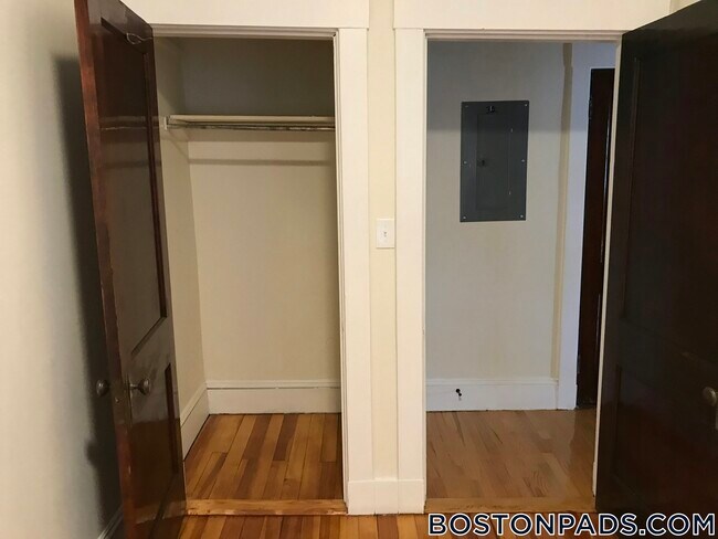 Foto del edificio - 163 Summer St