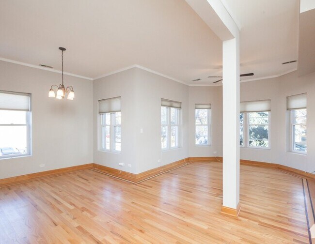 Foto del edificio - 4072 N Sheridan Rd