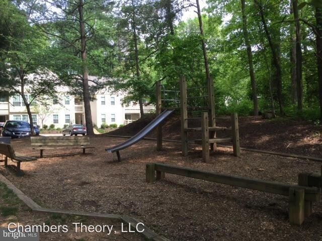 Building Photo - 2 br, 2 bath House - 2216 Springwood Dr. #T2
