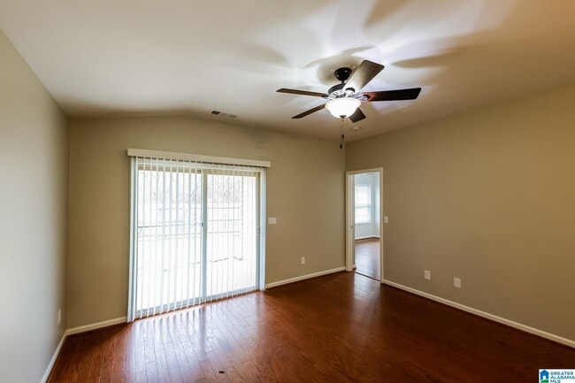 Foto del edificio - 6551 Cathwick Way