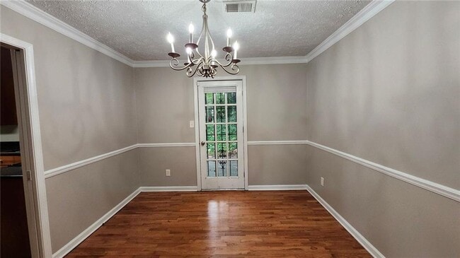 Foto del edificio - 4011 Pinehurst Pl