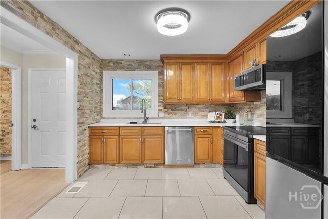 Building Photo - 12502 Apache Ave