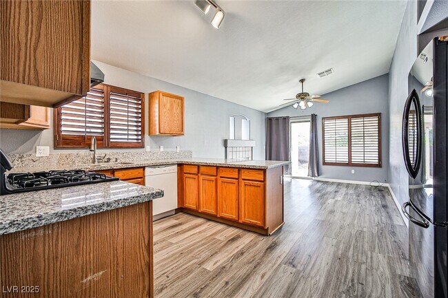 Foto del edificio - 9351 W Snow Flower Ave