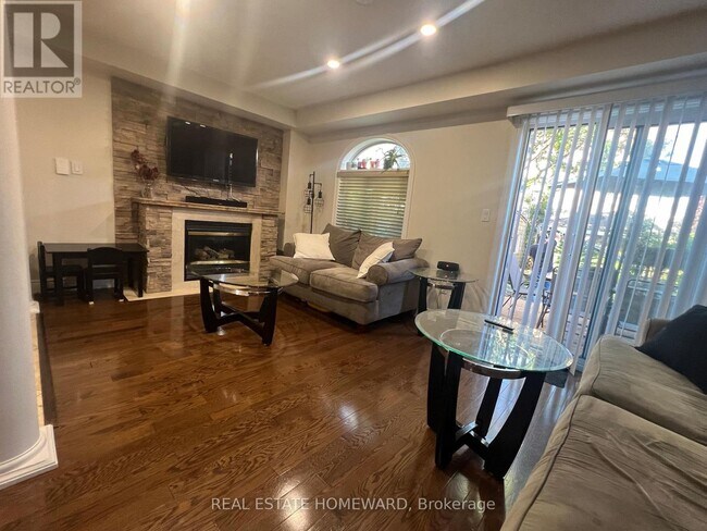 Building Photo - 1129 Hickory Hollow Glen