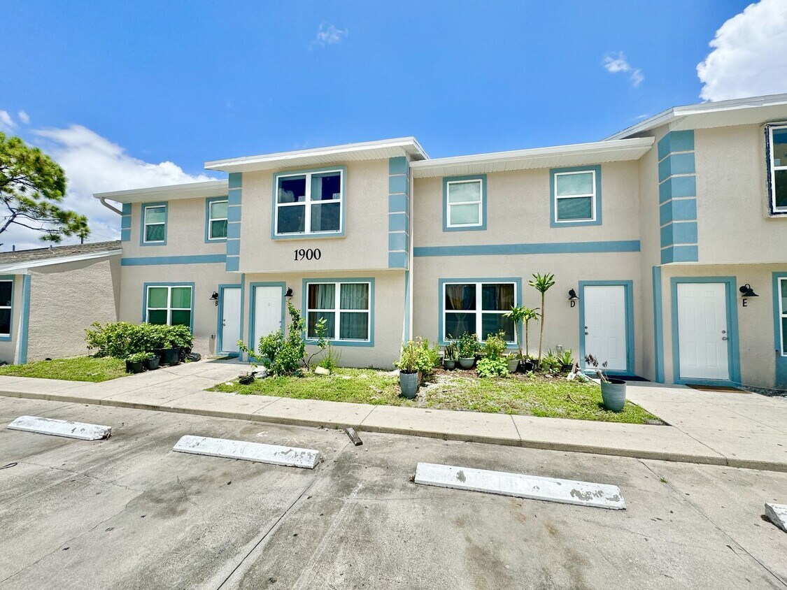Primary Photo - PIKUS (Sunshine Villas - 1936 Sunshine Blvd)