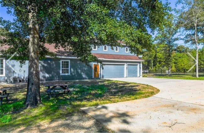 Foto del edificio - 12446 Willis Waukegan Rd