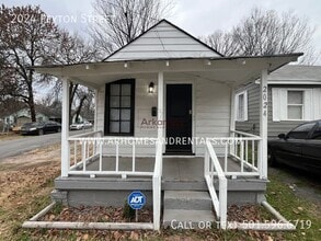 Building Photo - 2024 Peyton St